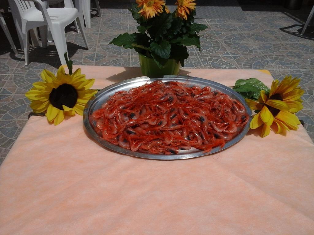 Hotel Il Girasole Бова-Марина Экстерьер фото