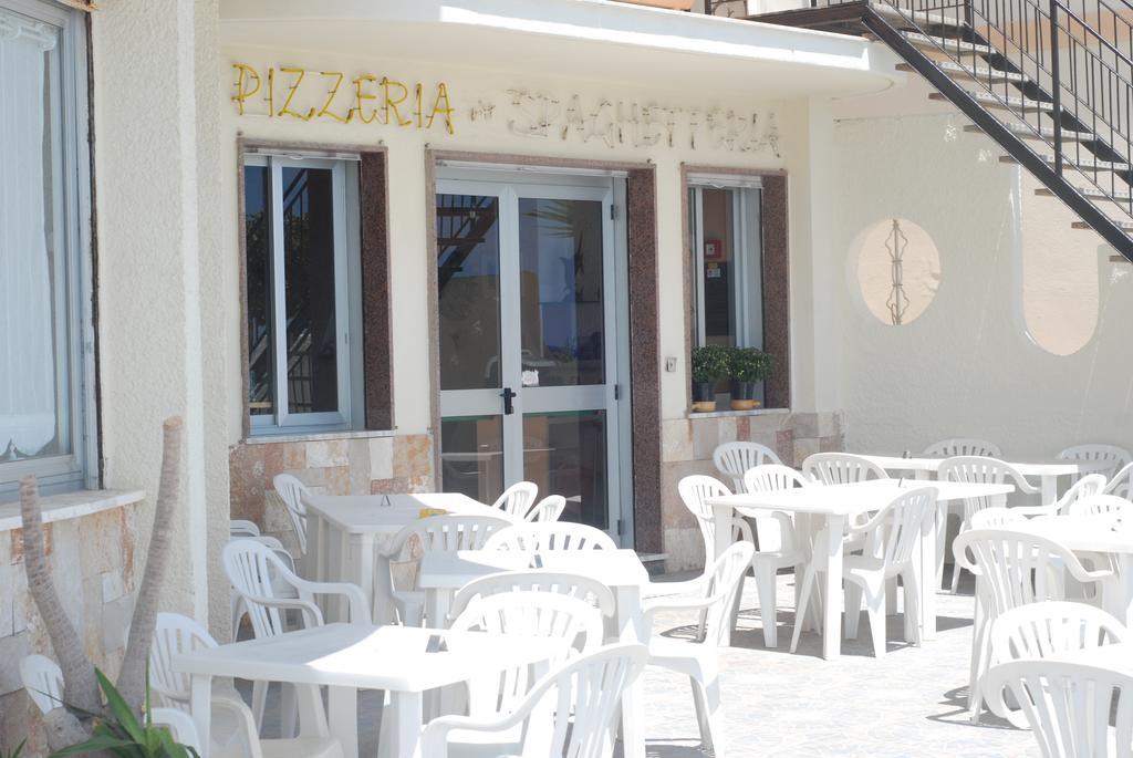 Hotel Il Girasole Бова-Марина Экстерьер фото