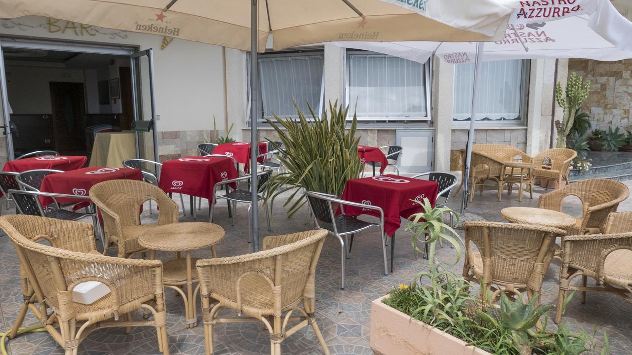 Hotel Il Girasole Бова-Марина Экстерьер фото